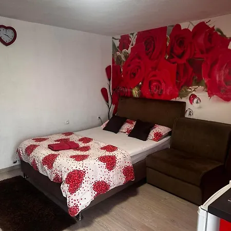 Papara Near Old Bridge Apartman